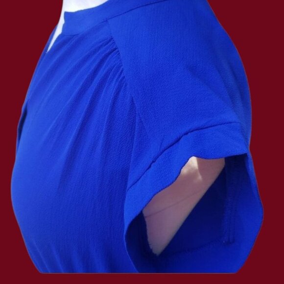 Monteau Short-Sleeve Royal Blue Dress With Belt Size Small - Picture 7 of 15